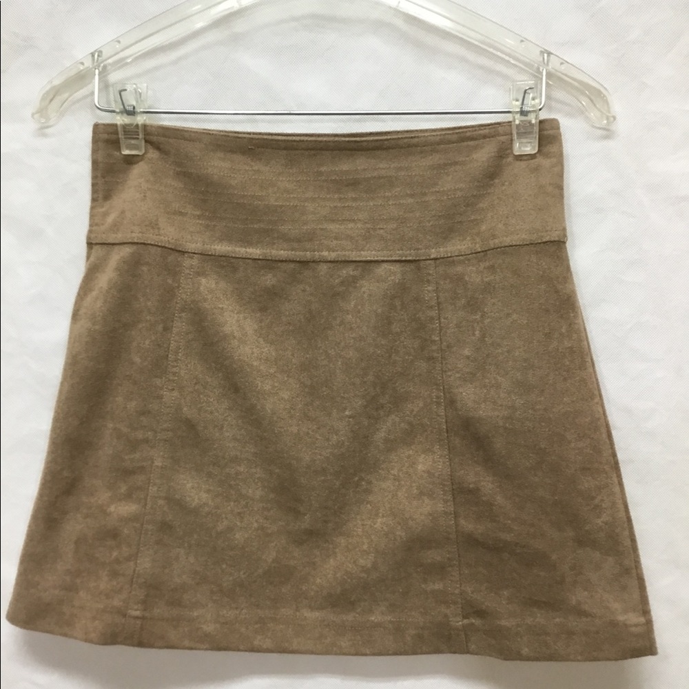 Unbranded Tan Ultrasuede Mini-Skirt Sz. 0-2